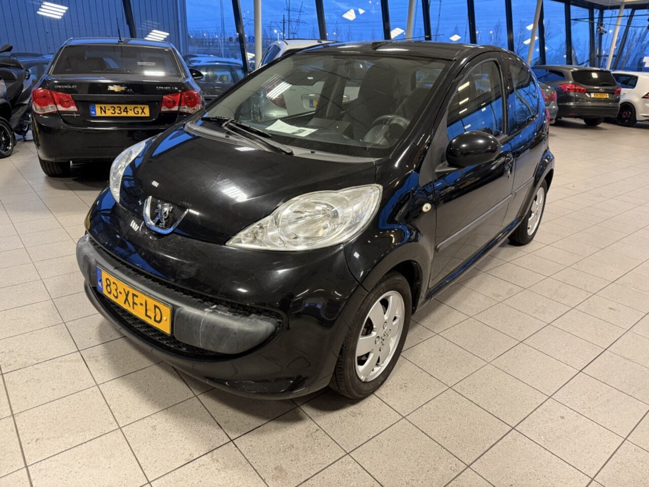 PEUGEOT 107