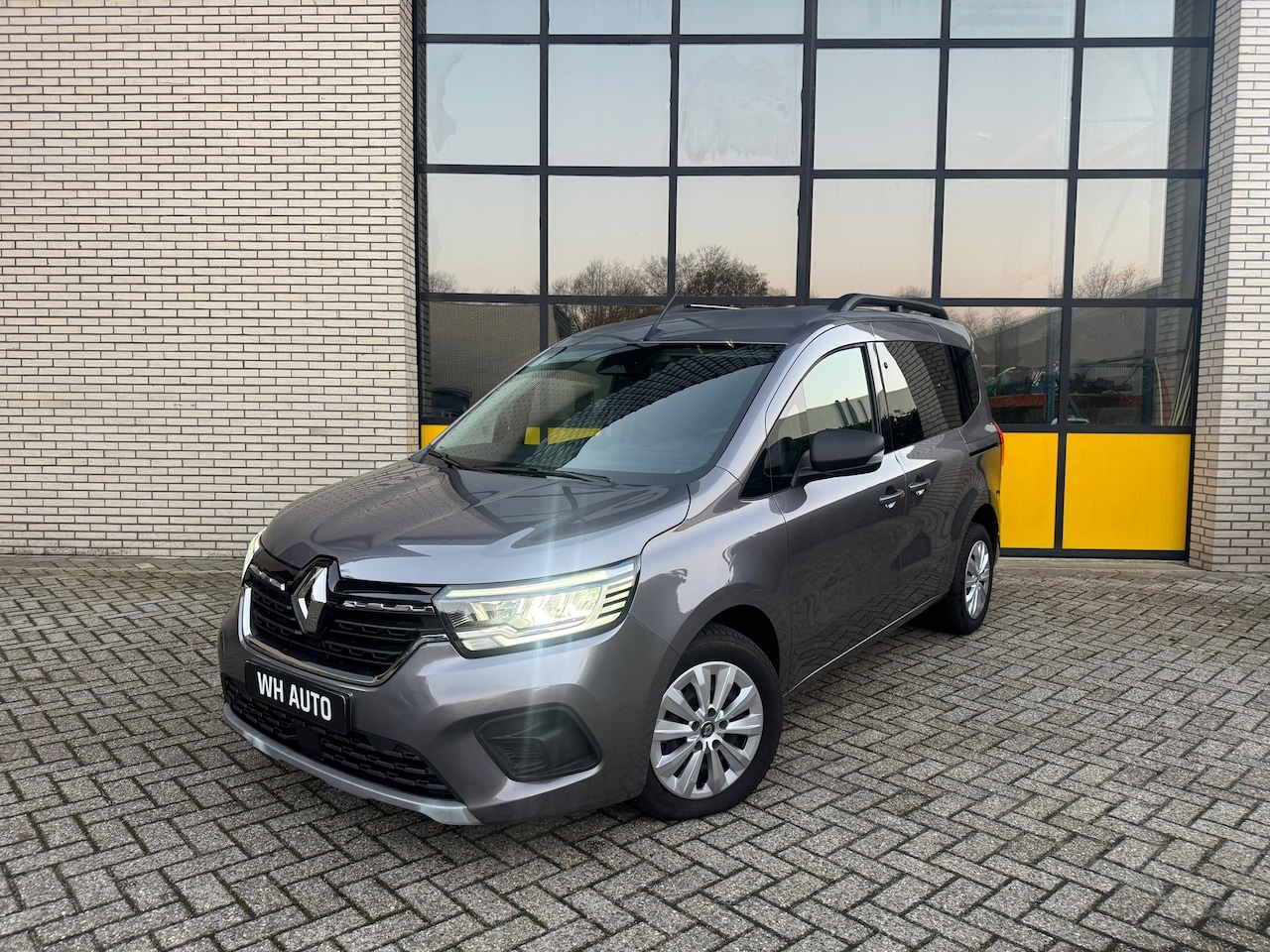 Renault Kangoo - 130PK Equilibre Full led, stoelverwarming - AutoWereld.nl