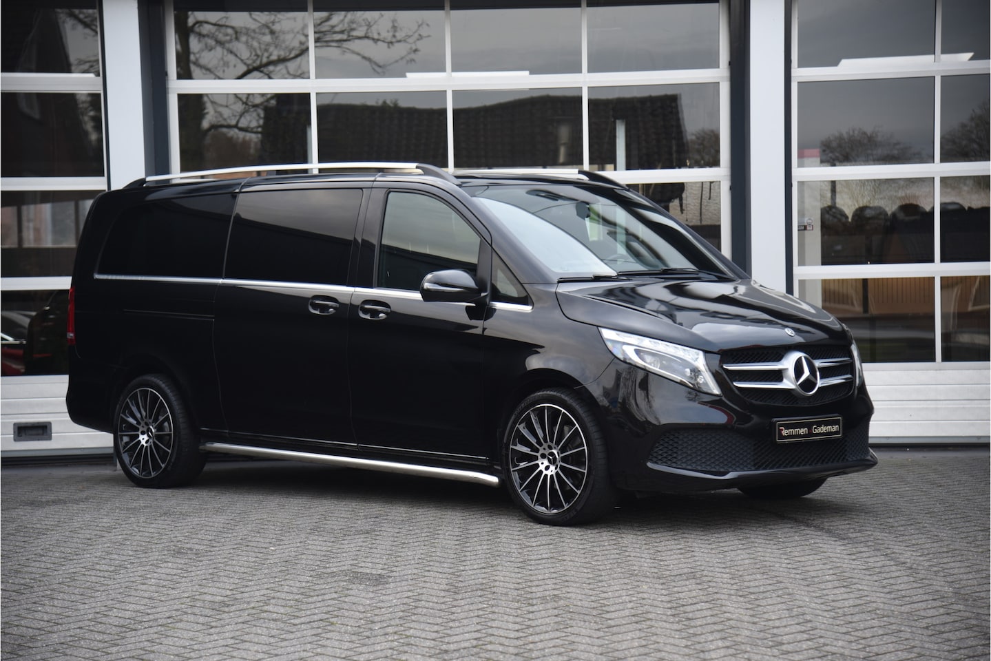 Mercedes-Benz V-klasse - 300d Extra Lang 300d Extra Lang - AutoWereld.nl