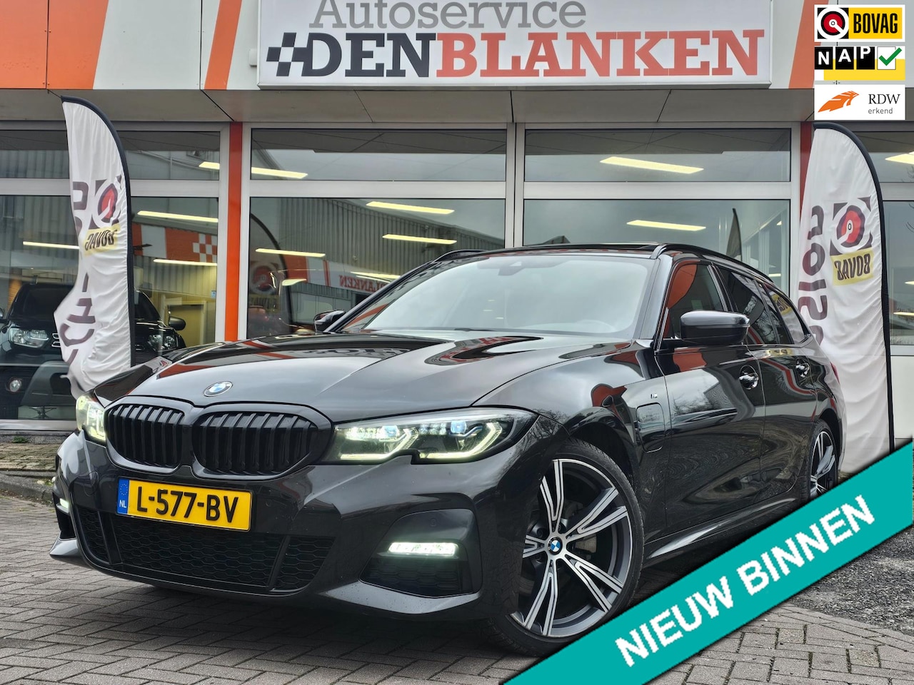 BMW 3-serie Touring - 320e High Executive M Pakket BJ.2021 / Panodak / Leder / Navi / Camera / Digi Dashb. / 19" - AutoWereld.nl