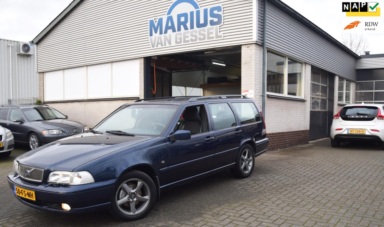 Volvo V70 - 2.4 Polar 2.4 Polar 140 pk - AutoWereld.nl