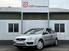 Ford Focus - 1.4-16V Trend / Nwe APK / Distributie V.V. / Airco / Cruise