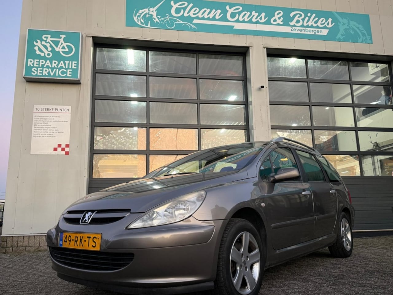 Peugeot 307 SW - 2.0-16V Premium 2.0 16V Premium - AutoWereld.nl