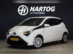 Toyota Aygo - 1.0 VVT-i x-play Automaat + DEALER ONDERHOUDEN / CAMERA / APPLE CARPLAY