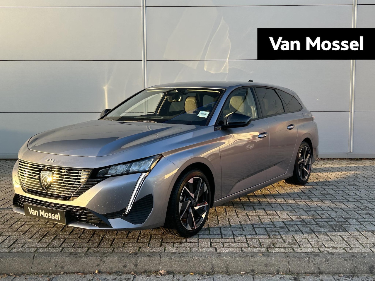 Peugeot 308 SW - 1.2 PureTech Allure | 360 Camera | Adaptieve Cruise Control | Draadloze Apple Carpla/Andro - AutoWereld.nl