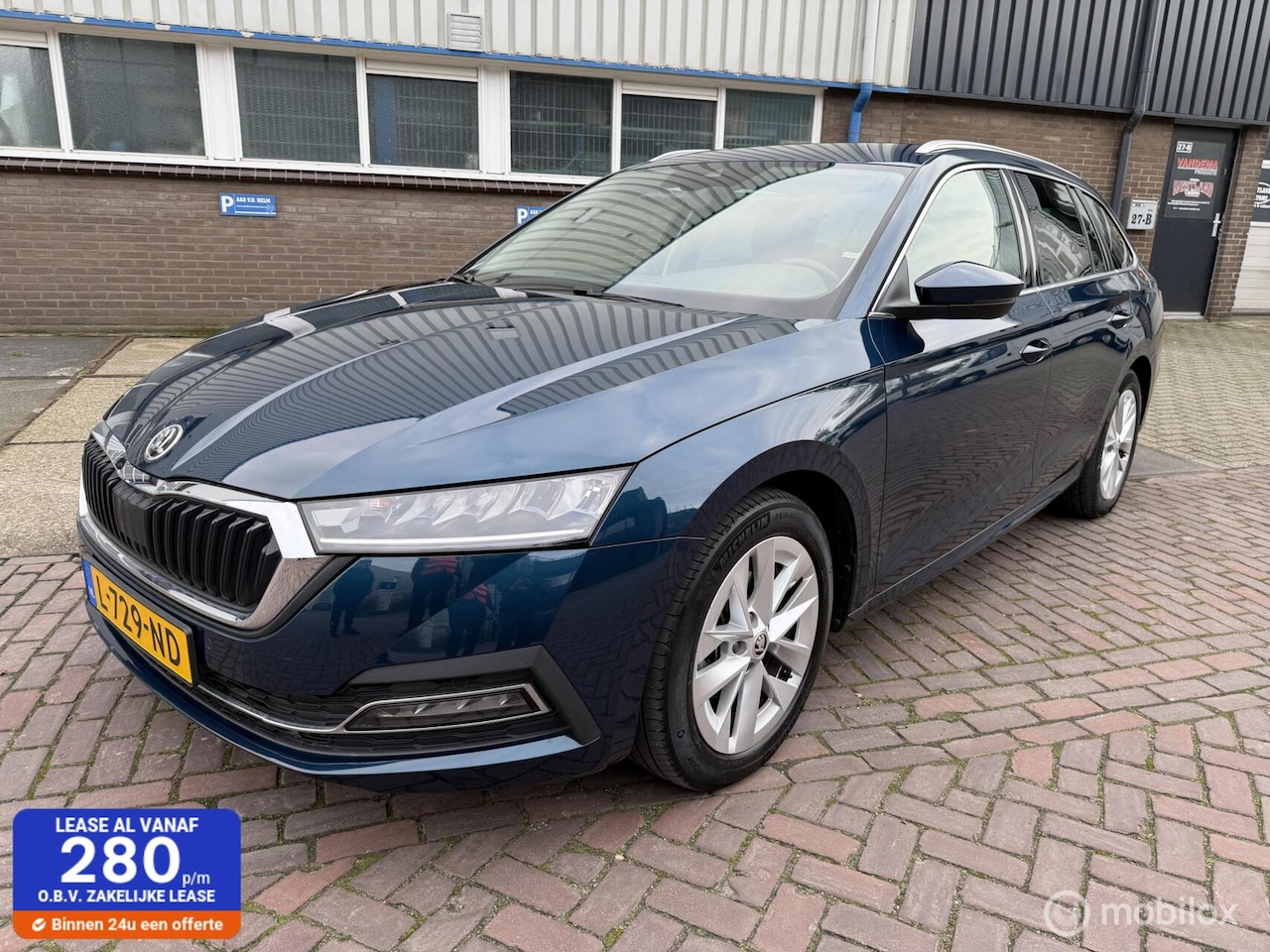 Skoda Octavia Combi - 1.0 e-TSI Business Edition Plus 1.0 e-TSI Business Edition Plus - AutoWereld.nl