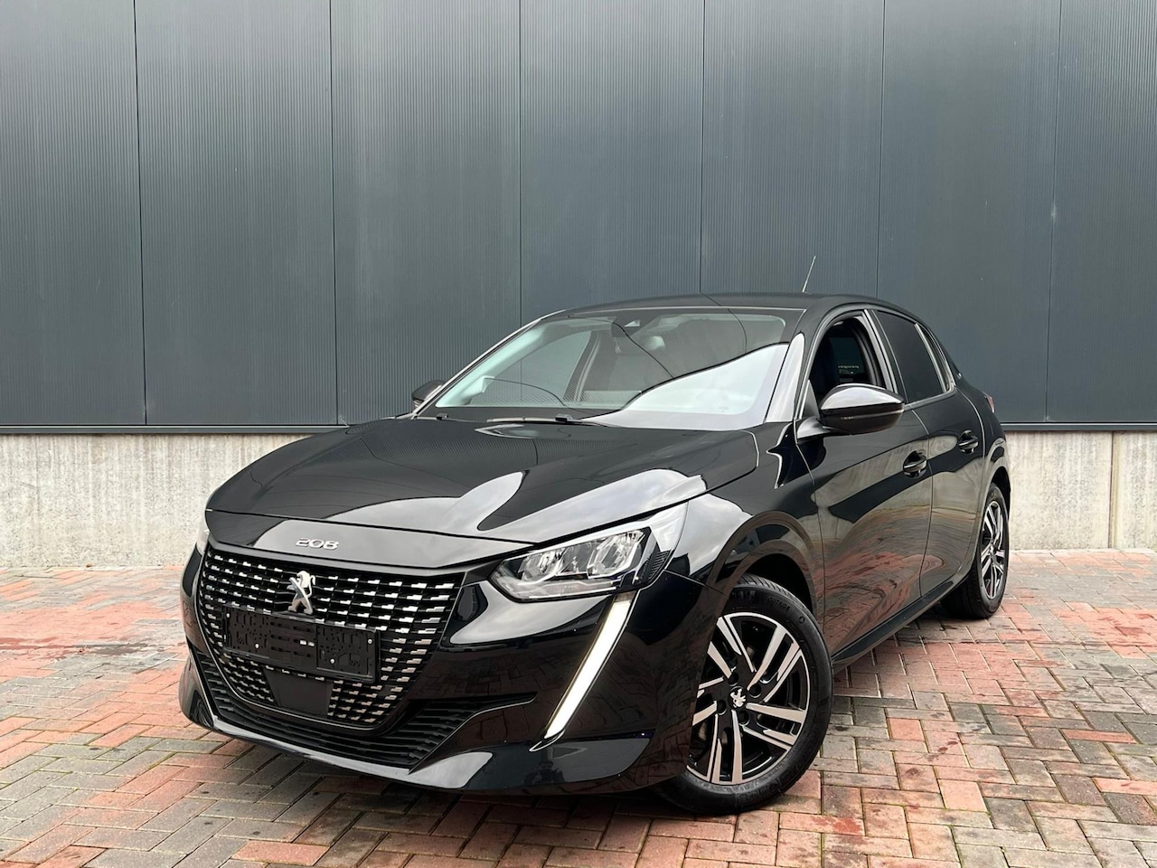 Peugeot 208 - 1.2 PureTech Allure * Navi * Cruise * Led * Cam * Dealer Onderhouden * - AutoWereld.nl