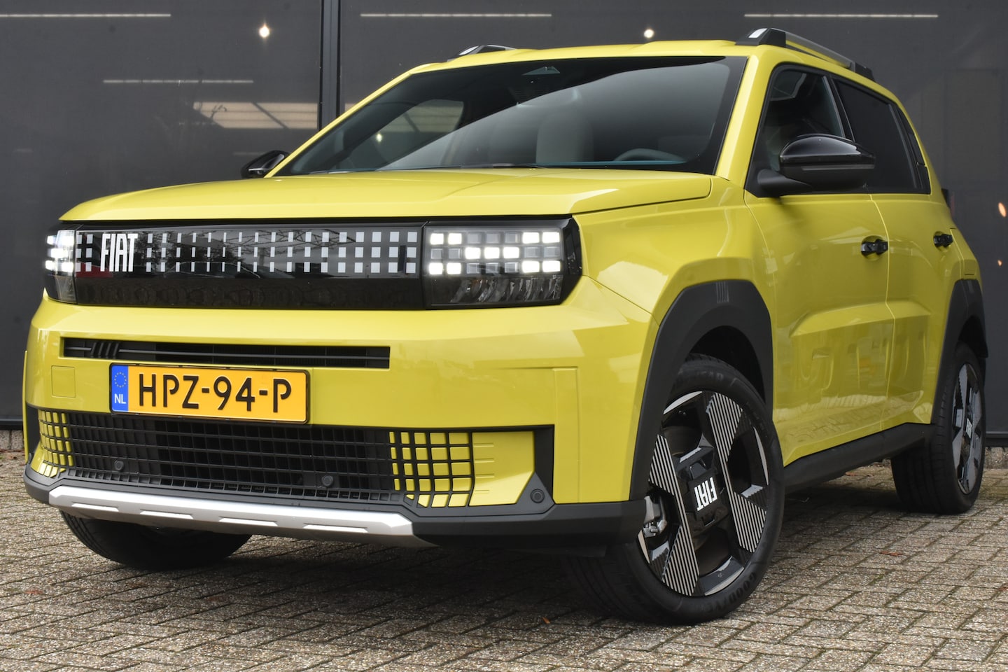 Fiat Grande Panda - La Prima 11 kW 44 kWh | Stuur/Stoelverwarming | Navigatie | Achteruitrijcamera | Full-LED - AutoWereld.nl