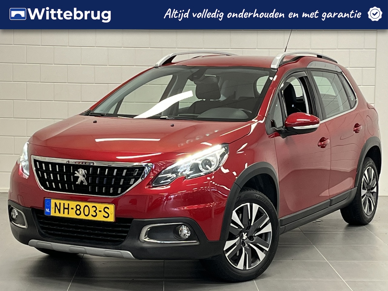 Peugeot 2008 - 1.2 PureTech Allure NAVIGATIE | TREKHAAK | HALF LEDER | HOGE ZIT - AutoWereld.nl