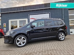 Volkswagen Touran - 1.2 TSI Comfortline 7-persoons Climate Cruise Navi LM 17 Zeer goed