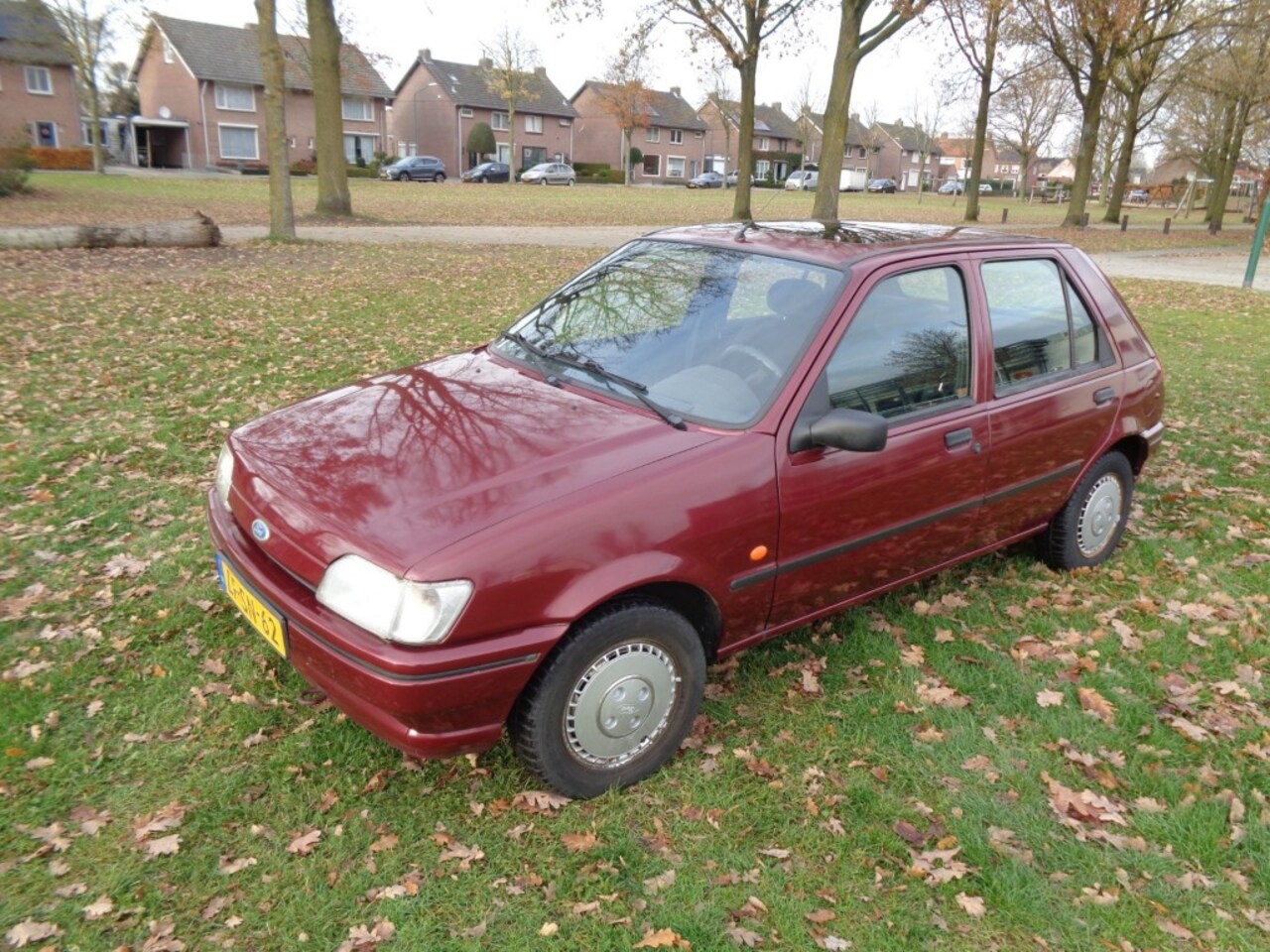 FORD FIESTA 1.3I CLX U9