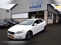 Volvo V40 - 2.0 D2 Nordic+ 180 pk