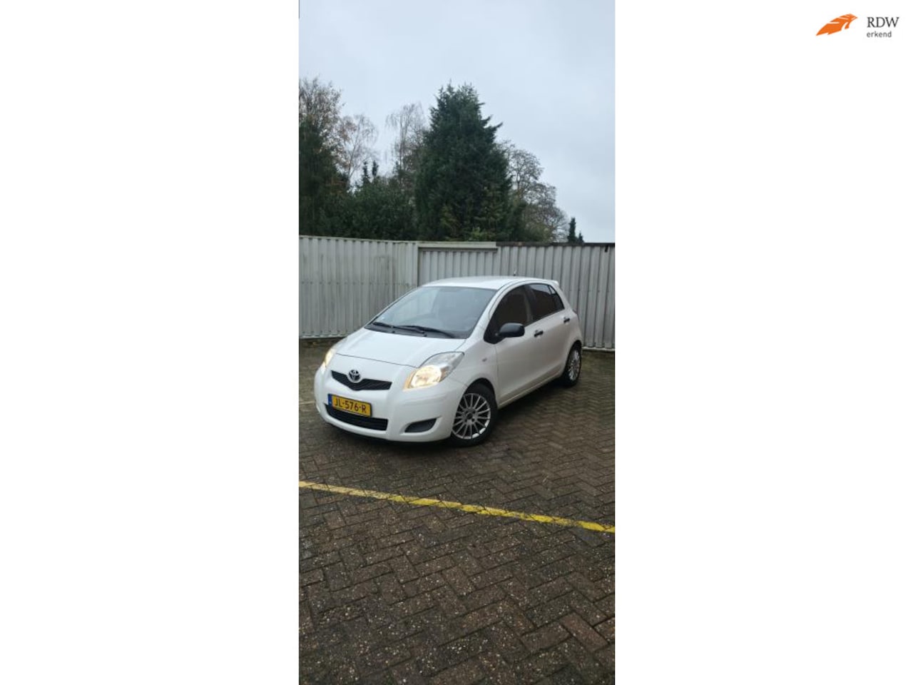 Toyota Yaris - 1.0 VVTi Cool 1.0 VVTi Cool - AutoWereld.nl