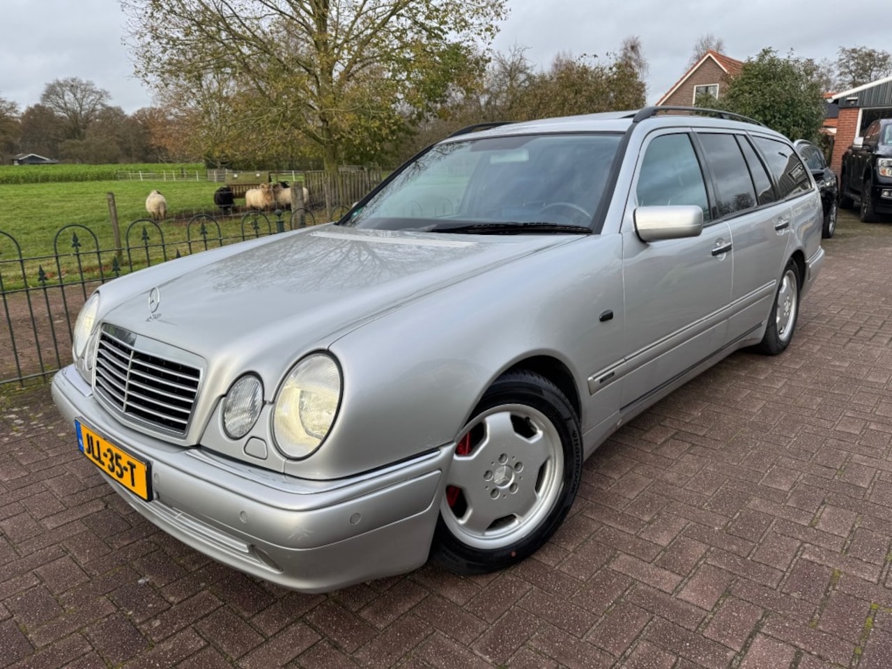 Mercedes-Benz E-klasse - E430 Desgino*AMG*V8 *Youngtimer - AutoWereld.nl