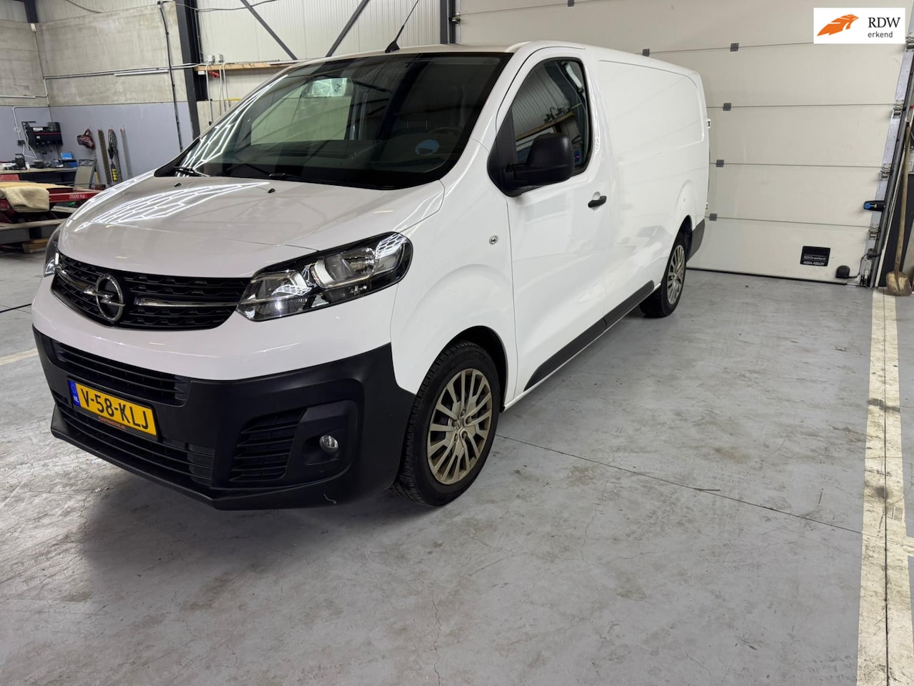 Opel Vivaro - 2.0 CDTI L3H1 Edition 2.0 CDTI L3H1 Edition - AutoWereld.nl