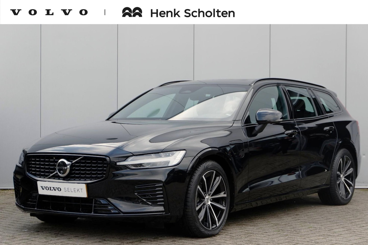 Volvo V60 - T6 Plug-in hybrid AWD Plus Dark | 360 camera | Stoel & Stuurverwarming | Verwarmbare achte - AutoWereld.nl