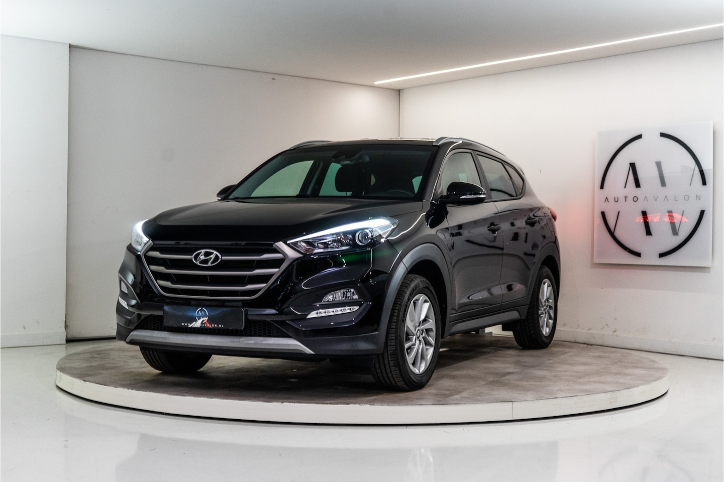 Hyundai Tucson - 1.6 GDi Anniversary Edition 132PK NL AUTO+NAP | Trekhaak | Navi | Stoelverw. | LED | Garan - AutoWereld.nl