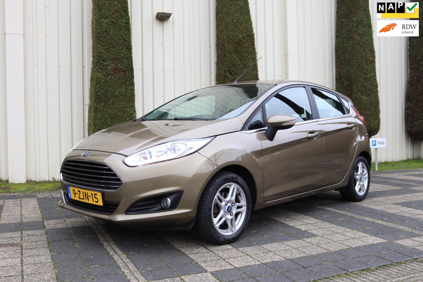 Ford Fiesta - 1.0 Titanium Navi, Airco, LMV - AutoWereld.nl