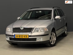 Skoda Octavia Combi - 1.6 Ambiente Attractive Business AUTOMAAT AIRCO/CRUISE/ISOFIX | NETTE AUTO
