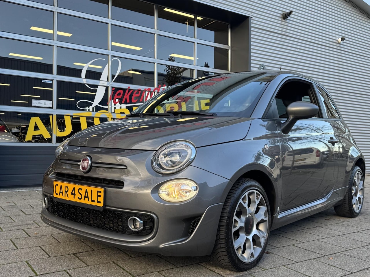 Fiat 500 - SPORT 1.2 Fire - Apple Carplay / Navigatie I Airco I Sport & Spoiler pakket I PDC I Xenon - AutoWereld.nl