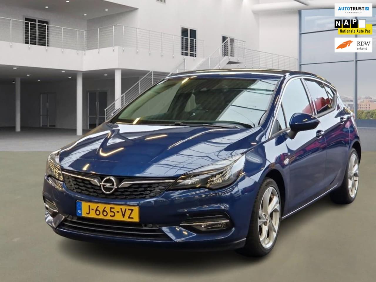 Opel Astra - 1.2 Launch Elegance / NL PRIJS 8599 / Auto rijdt prima - AutoWereld.nl