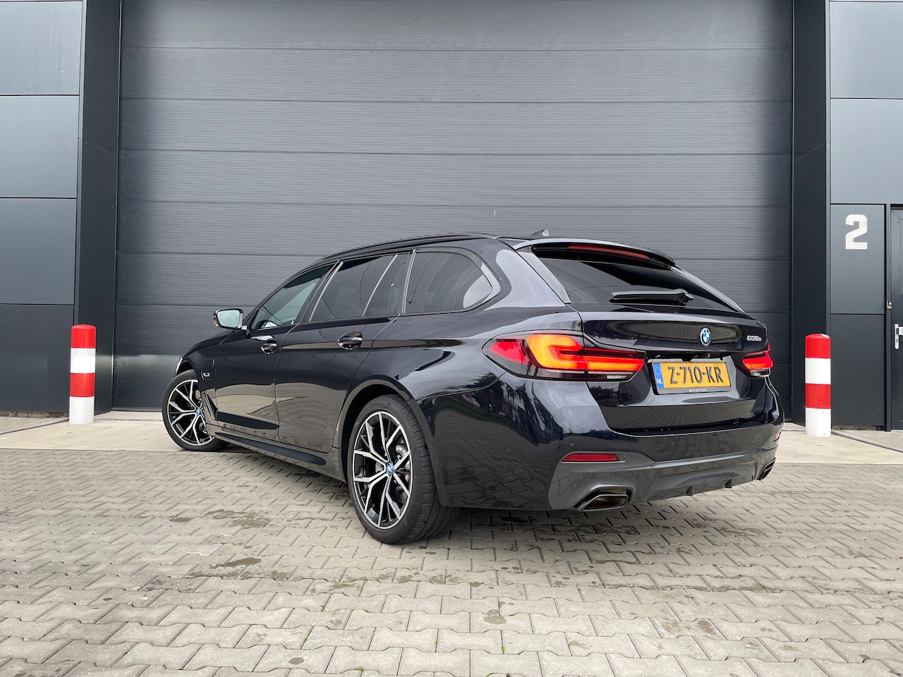 BMW 5-serie Touring - 530e Business Edition Plus 292pk | dec. 2022 | PANO | M-Sport - AutoWereld.nl