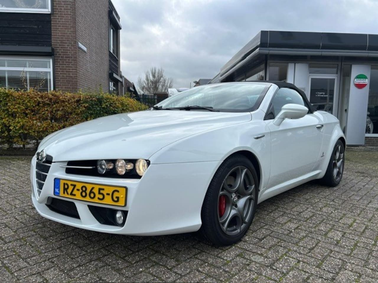 Alfa Romeo Spider - 2.2 JTS 2.2 JTS 136KW NIEUWSTAAT - AutoWereld.nl