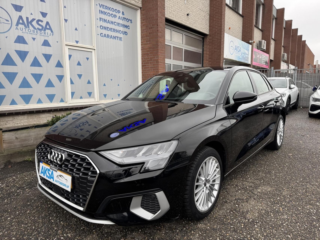Audi A3 Sportback - 150pk 35 TFSI Business edition S-Tronic Keyless LaneAssist CarPlay Navi Garantie - AutoWereld.nl