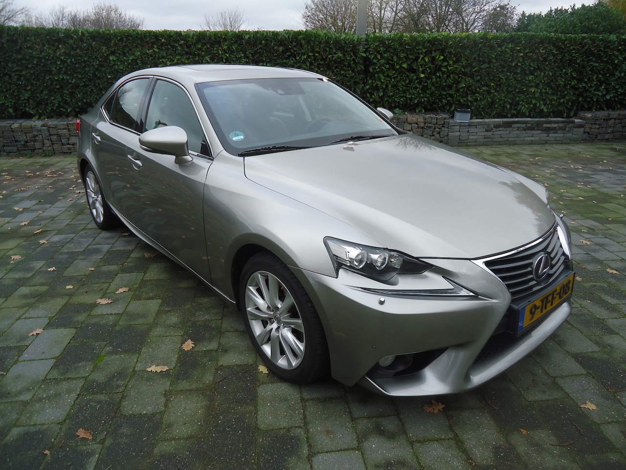 Lexus IS - 300h Edition geweldige auto met de juiste opties - AutoWereld.nl