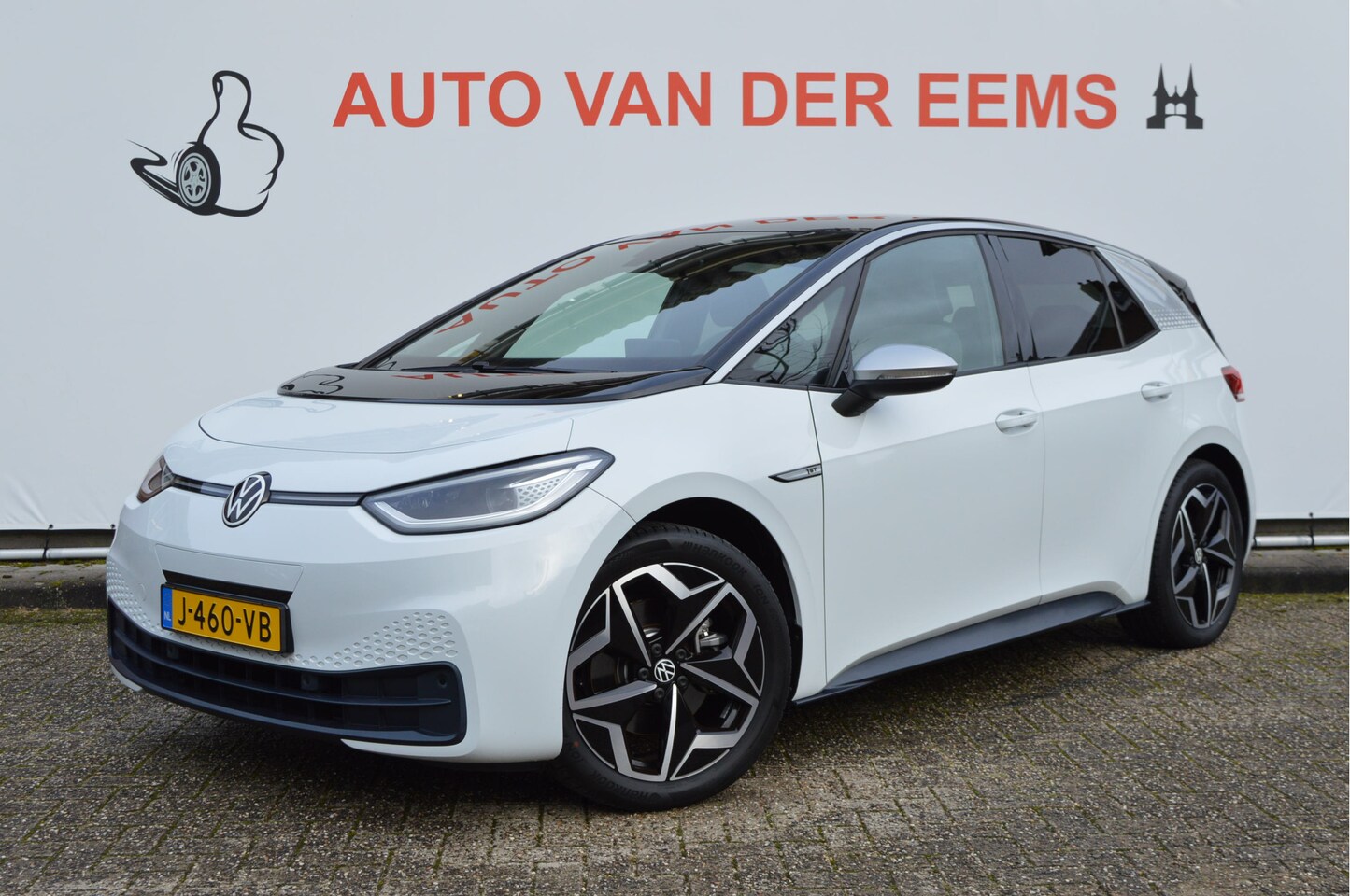Volkswagen ID.3 - First Plus 58 kWh NL-Auto / 19" / Led matrix / Clima / Keyless / Apple,android - AutoWereld.nl