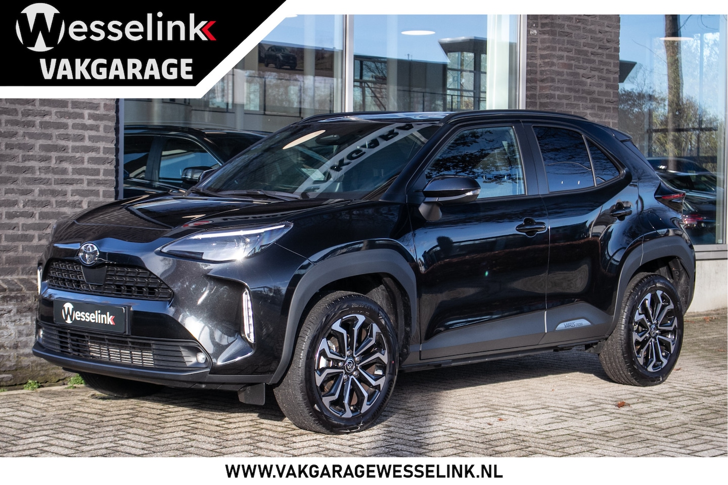 Toyota Yaris Cross - 1.5 Hybrid 115 Dynamic - verwarmd stuurwiel en stoelen - AutoWereld.nl