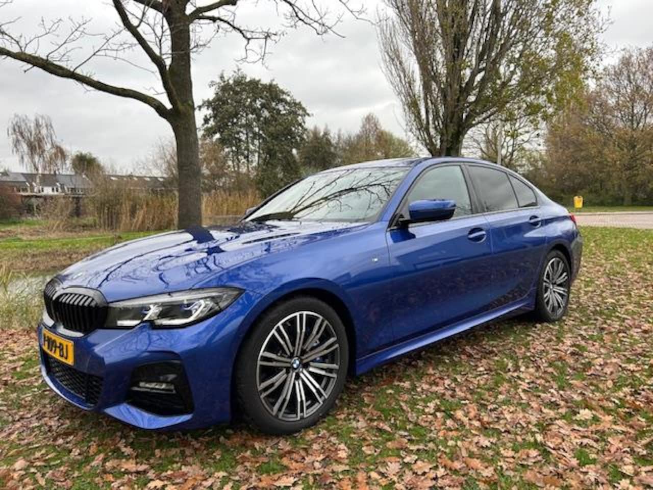 BMW 3-serie - 320i Business Edition Plus M-Sport Bj2022 - AutoWereld.nl