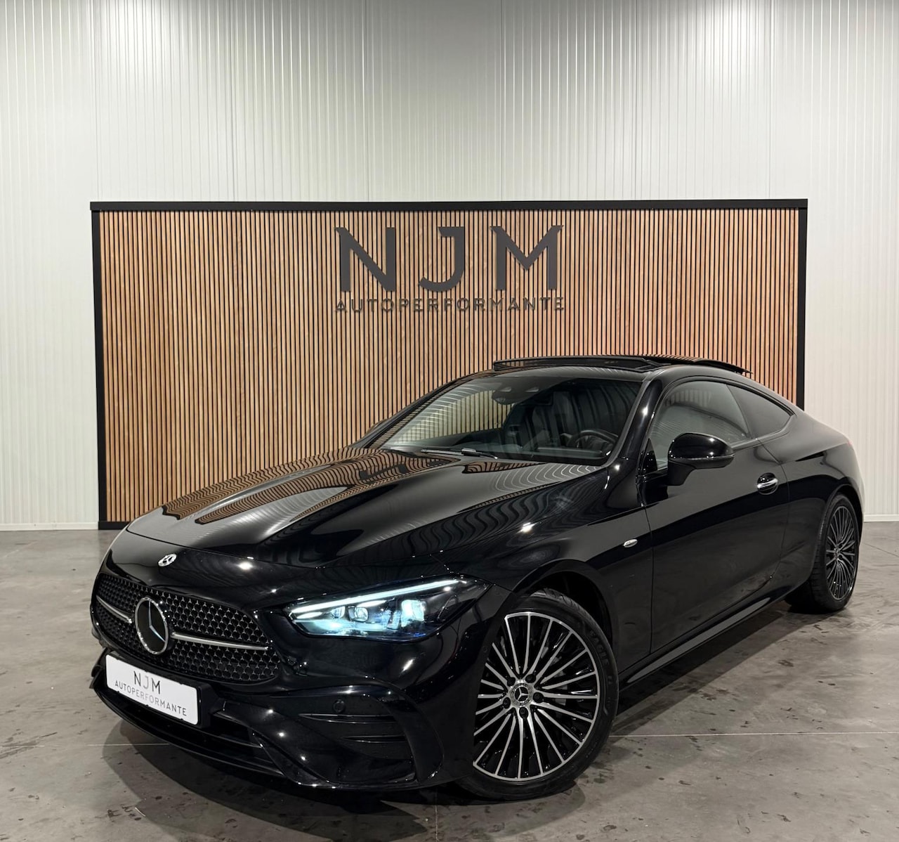 Mercedes-Benz CLE Coupé - 300e AMG|Pano|Burmester|Keyless|Memory - AutoWereld.nl