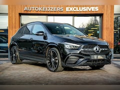 Mercedes-Benz GLA-Klasse - 180 AMG Line Panoramadak Adapt. Cruise Keyless Ambient