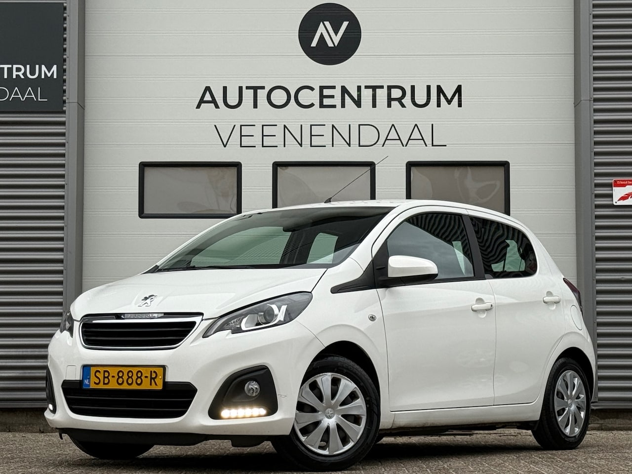 Peugeot 108 - 1.0 e-VTi Active NWE APK AIRCO/NL AUTO/LED/NAP - AutoWereld.nl