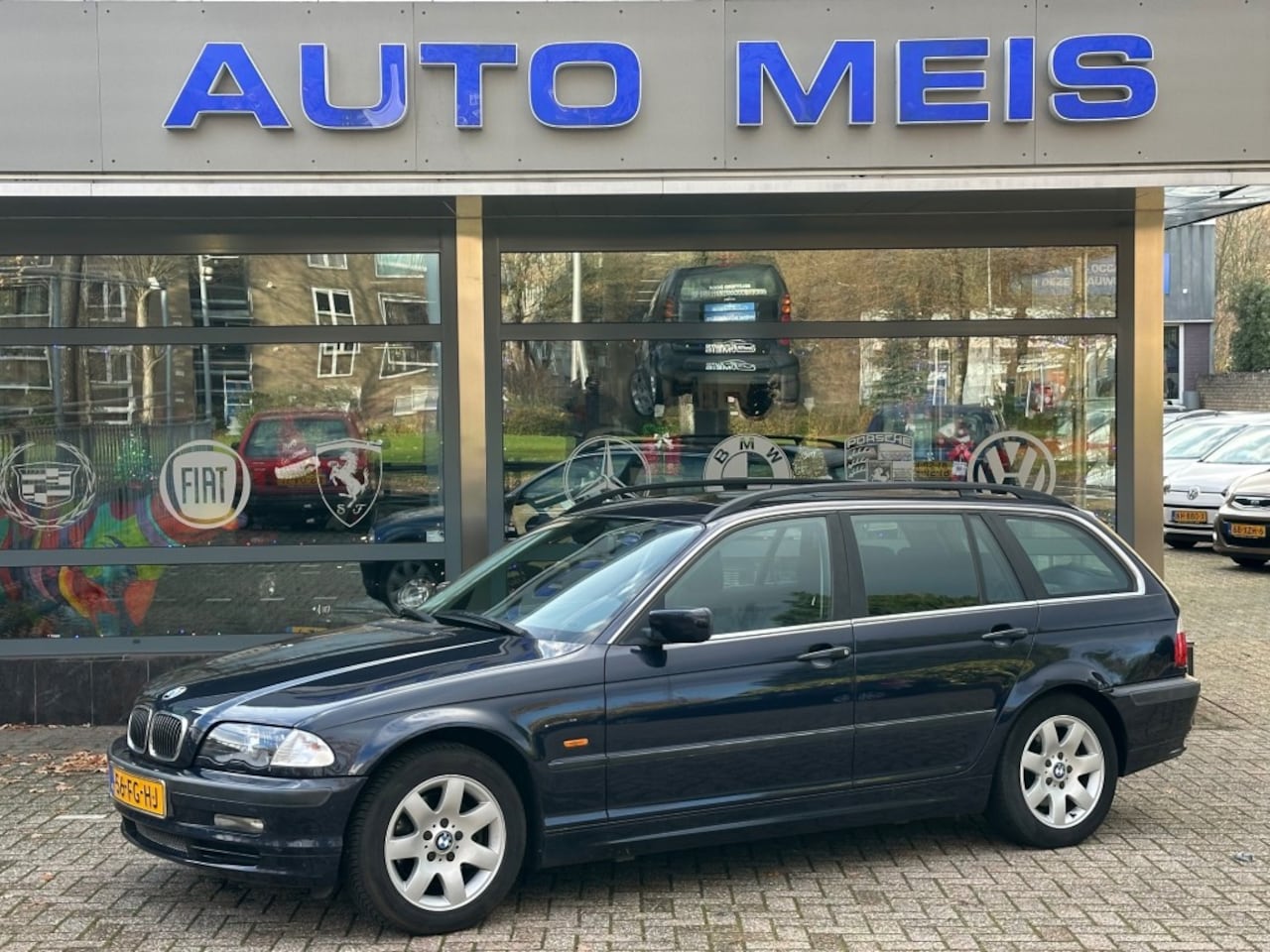BMW 3-serie - 328I EXECUTIVE Automaat Airco Trekhaak JOUNGTIMER PERFECTE STAAT - AutoWereld.nl