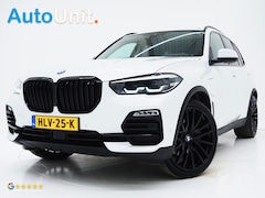 BMW X5 - xDrive45e Full Black | Panoramadak | Luchtvering | Harman/Kardon | 360 | Keyless