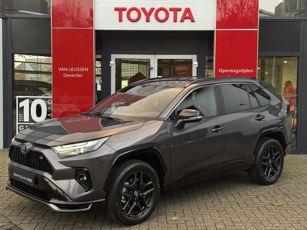 Toyota RAV4 - 2.5 Plug-in Hybrid AWD GR SPORT 2.5 PLUG-IN HYBRID AWD GR-SPORT - AutoWereld.nl