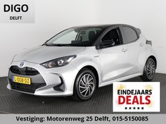 Toyota Yaris - 1.5 HYBRID BI-TONE SILVERLINE AUTOMAAT CLOUD NAVI APPLE & ANDROID.CAMERA.GARANTIE TOT 2031