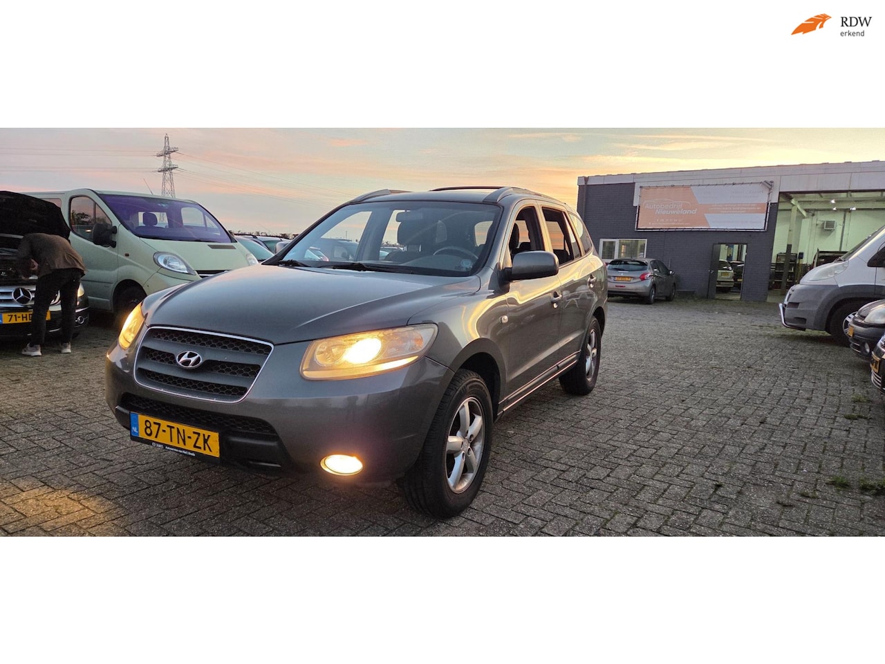 Hyundai Santa Fe - 2.7i V6 Dynamic 7p. 2.7 i V6 Dynamic 7persoon. - AutoWereld.nl