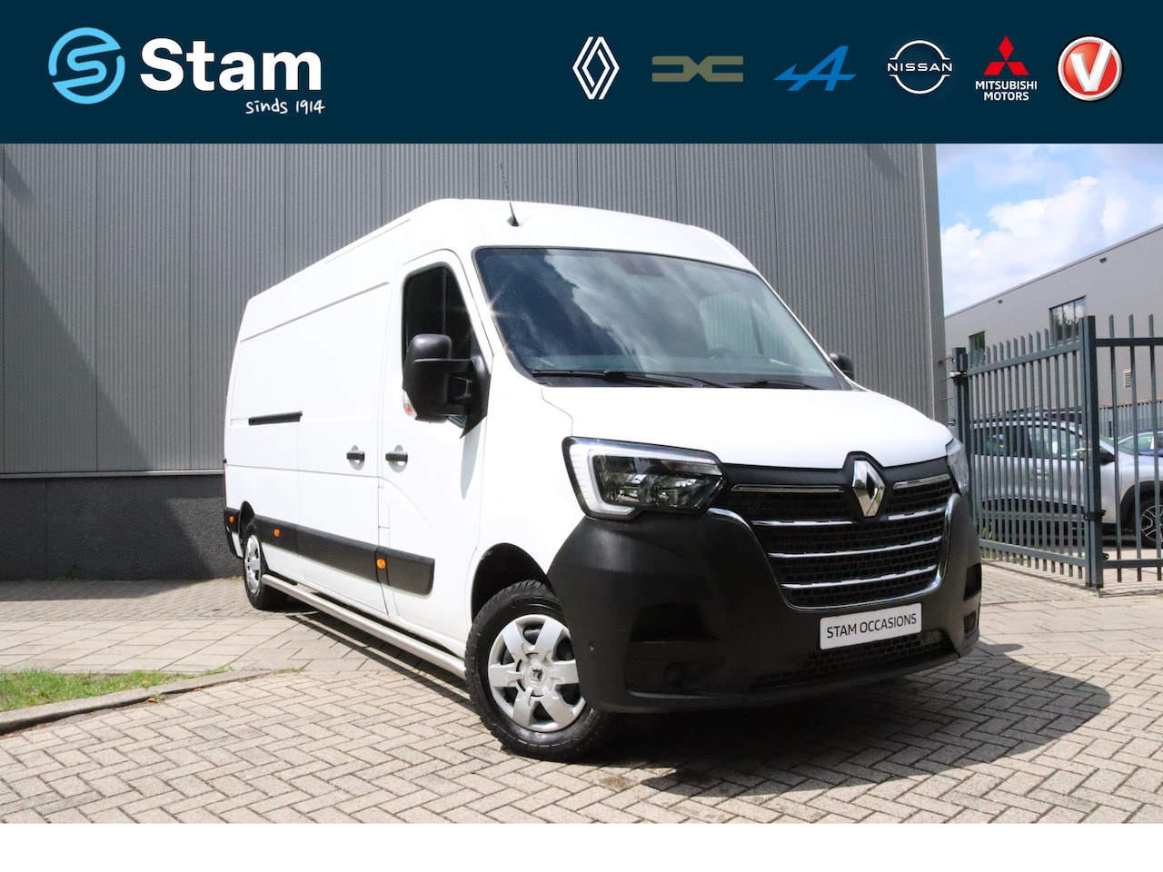 Renault Master - 135pk T35 2.3 dCi L3H2 Work Edition Camera | Cruise | Navi | Parkeersens. v+a - AutoWereld.nl