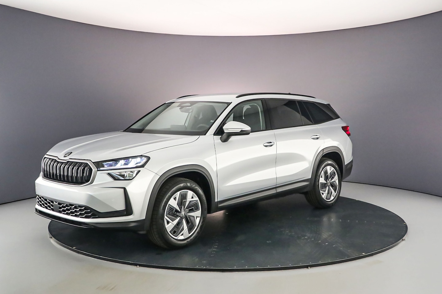 Skoda Kodiaq - 1.5 TSI MHEV 150pk Business Edition 7-persoons, €49.425,- incl inruilpremie - AutoWereld.nl