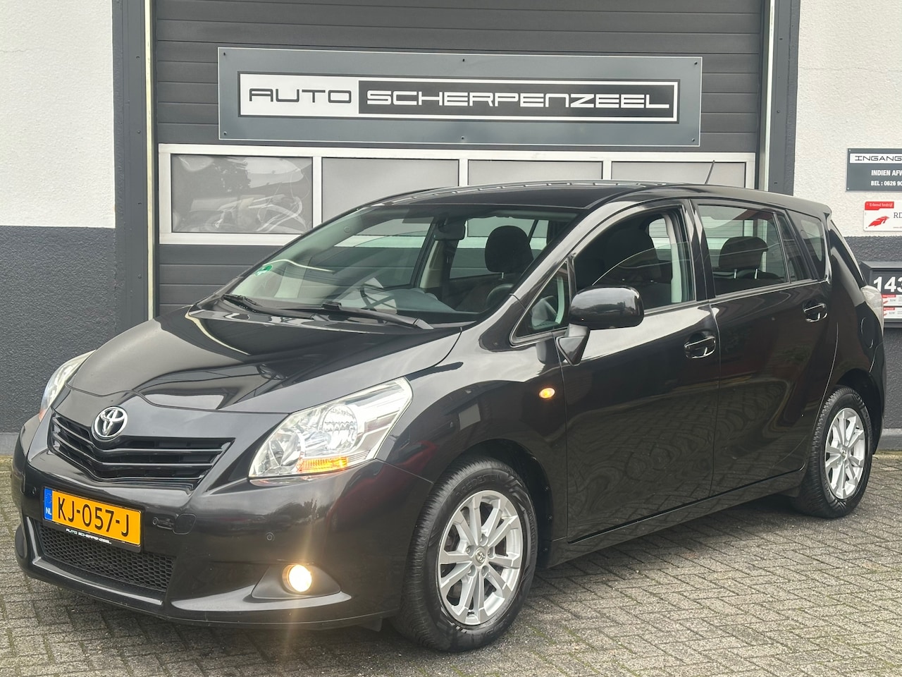 Toyota Verso - 1.8 VVT-i AUTOMAAT Dynamic 7 pers I PANO I AIRCO - AutoWereld.nl