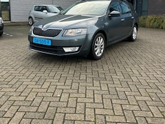 Skoda Octavia - 1.6 TDI DSG Ambition Businessline Euro 6