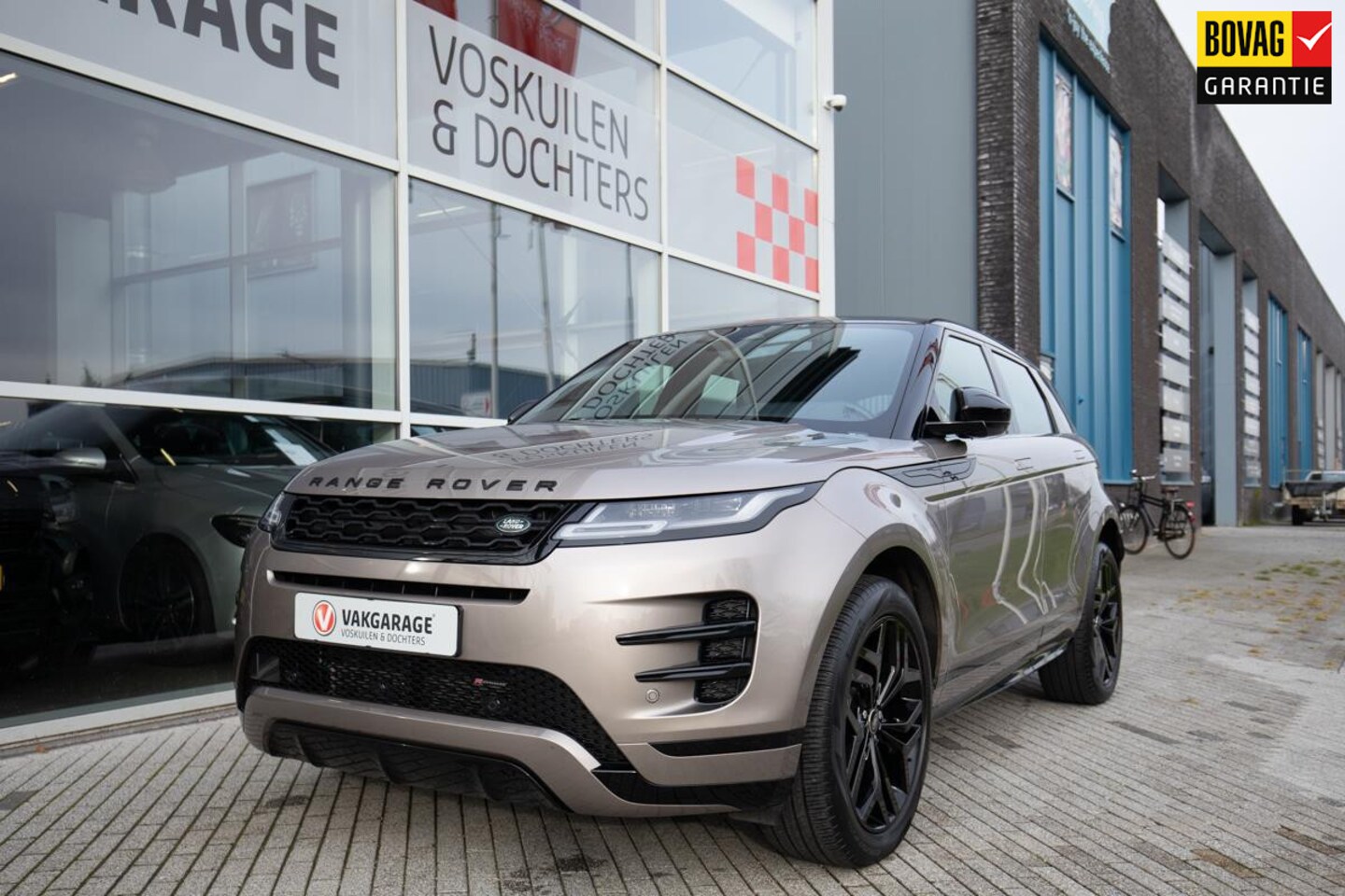 Land Rover Range Rover Evoque - 1.5 P300e AWD R-Dynamic SE 1.5 P300e AWD R-Dynamic SE MarkIII - AutoWereld.nl