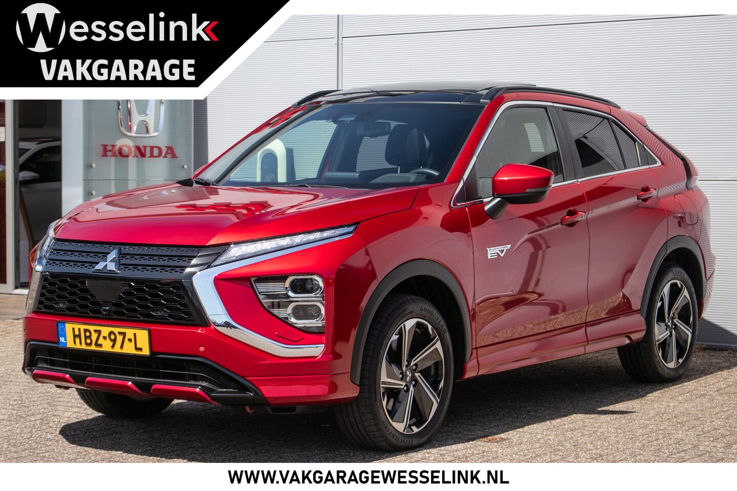 Mitsubishi Eclipse Cross - 2.4 PHEV Instyle - Pano dak | Leder | Carplay | HUD | Keyless - AutoWereld.nl