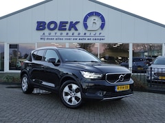 Volvo XC40 - 2.0 T4 Momentum TREKH. | NAVI | LMV | CRUISE | PDC