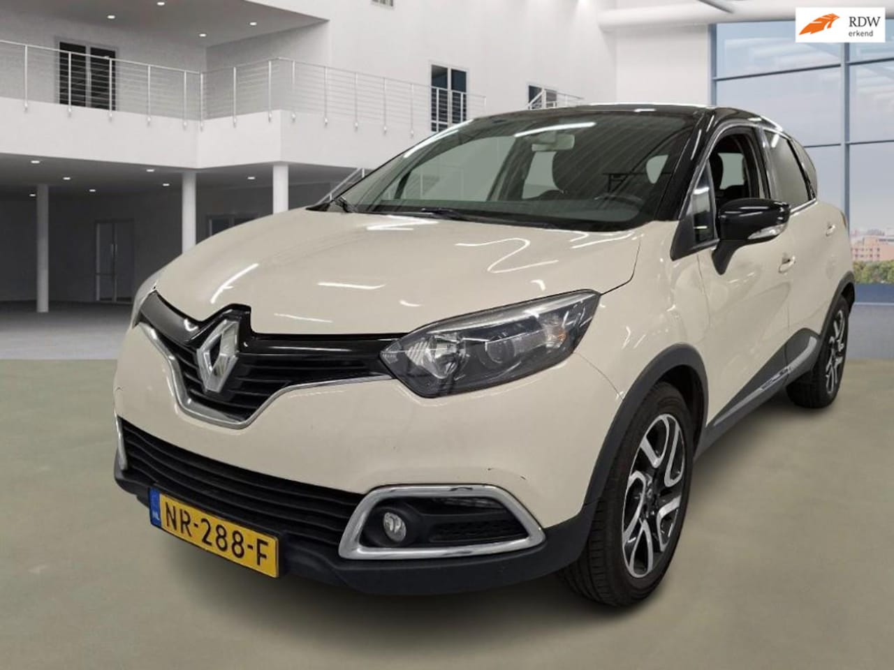 Renault Captur - 0.9 TCe Authentique|NAVI|PSENSOR|TREKHAAK|AIRCO|CRUISE| - AutoWereld.nl