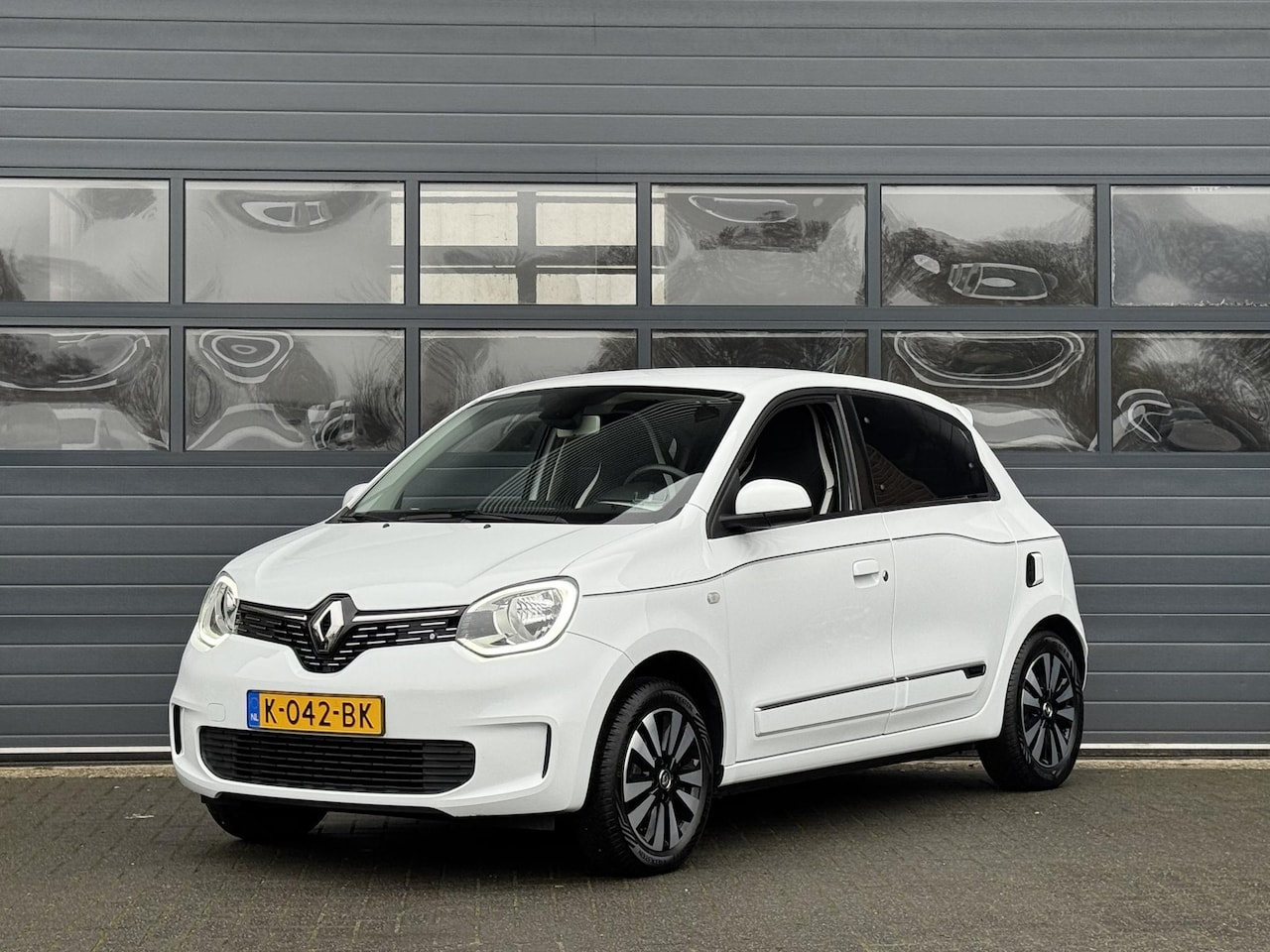Renault Twingo - 0.9 TCE INTENS I APPLE CARPLAY I CLIMATE CONTROL I CRUISE CONTROL - AutoWereld.nl