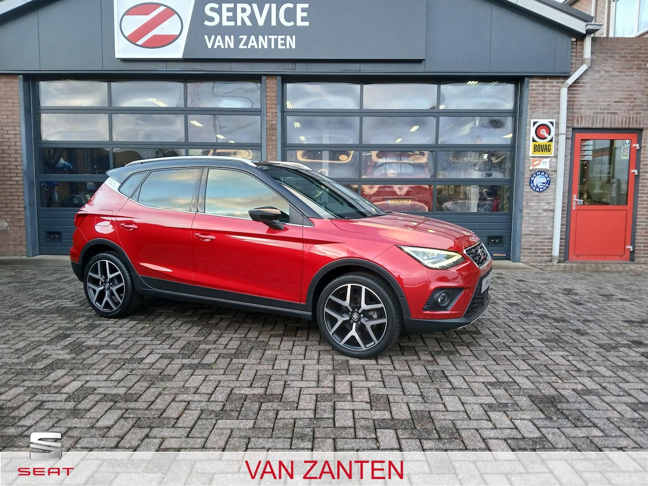 SEAT Arona - 1.5 TSI (150pk) FR Business Intense + Beats audio + 18 inch etc.etc. - AutoWereld.nl